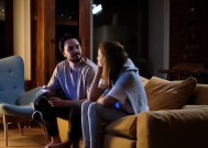 老公出轨该怎么办？如何处理婚姻中的背叛问题？