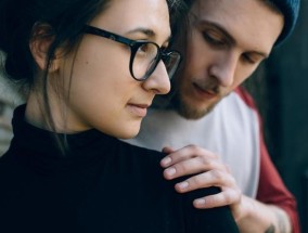 分手后挽回男朋友的最佳方法是什么？如何断开负面信息的联络？