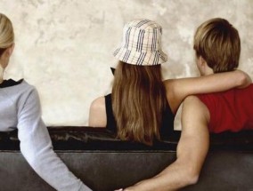 水瓶女出轨后婚姻家庭能否重振？如何修复信任危机？
