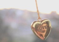 如何撰写有效的挽回爱情长篇文案？挽回文章的常见问题有哪些？