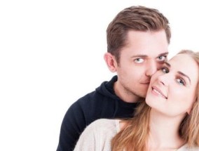 男人变了心真的无法挽回吗？情感专家的建议是什么？