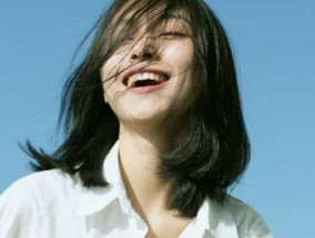 如何改造形象吸引优质单身男？有效提升个人魅力的策略是什么？