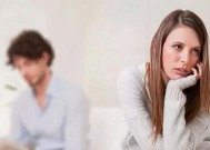 分手后男友仍暧昧聊天怎么办？如何处理？