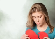 分手后最有效的挽回方法是什么？如何正确处理情感危机？