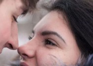 异地恋女友提出分手怎么办？三招策略助你挽回她的心？