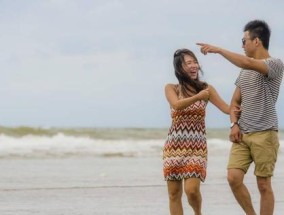面对婚内出轨的男人提出离婚妻子应该怎么办？如何保护自己的权益？