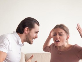 怎样才能挽回男人的心？有效挽回爱情的策略是什么？