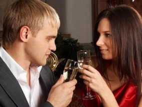 第一次约会时绝对不能做的五件事是什么？如何避免约会尴尬？