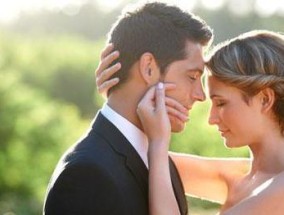 男友一气之下跟我分手该怎么迅速挽回？有效挽回感情的策略是什么？