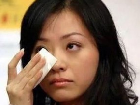 前夫败光家产来找我复婚我该怎么办？如何处理这种复杂情感问题？