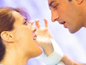 离婚能化解土水夫妻的相克吗？土水相克的婚姻问题如何解决？