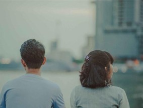 女朋友幼稚不成熟怎么办？如何帮助她成长？