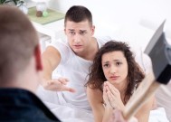 已婚男人对已婚女人动心表现真的是真爱吗？如何辨别真心？