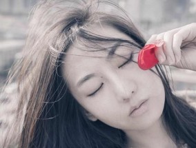如何抓住男友的心（让他死心塌地爱你）