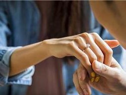 跟老公离婚后想要挽回感情应该怎么做？