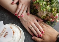 挽回老婆出轨的婚姻有哪些有效方法？如何重建信任？