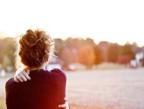 挽回失去的爱情，女生应该怎么做？有效策略和步骤是什么？