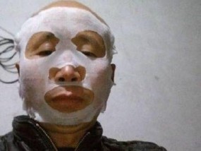 男友不爱我了，我割腕挽回，这样的爱情值得吗？（一个女孩的痴情与脆弱，一段爱情的结束与启示）