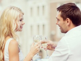 挽回女友的话怎么说才有效？正确表达情感的技巧是什么？