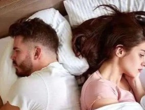 如何哄女友不闹分手（爱情）