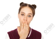 嘴巴大的人，还能怎样（探究嘴巴大的人的优缺点及应对之策）