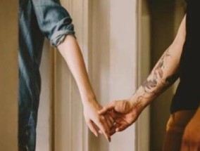 婚前同居真的是因为爱情吗？背后的原因是什么？