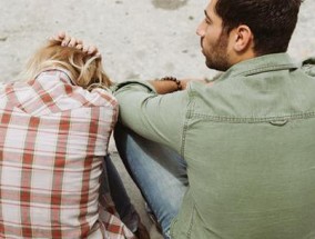 异地恋男朋友提出分手如何高姿态挽回？