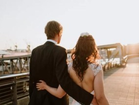 如何应对婚姻危机（四个小妙招助你挽救婚姻）