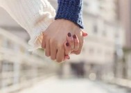 婚姻里女人为什么会感觉自己不被爱？如何改善夫妻关系？