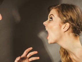 夫妻吵架冷战后如何修复婚姻关系？有效沟通技巧是什么？