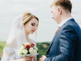 离婚后的女性（打造自信新形象）