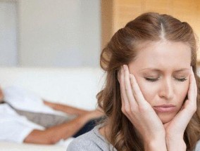 男友与女同事暧昧（男女关系）