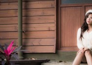被劈腿后是否应该挽留女友？如何处理情感危机？