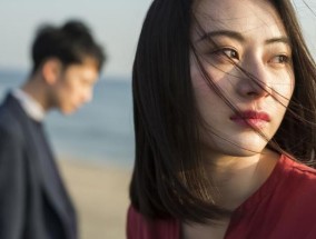 面对老婆外遇和离婚请求我该如何应对？