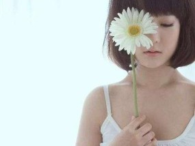 女友不公开恋情的心理剖析（探究女性不愿意公开恋情的心理原因）