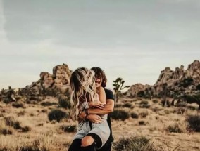 如何通过朋友圈挽回前任的心？情感专家的建议是什么？