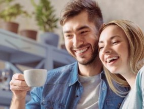 女生谈恋爱应该独立还是黏人？如何找到平衡点？