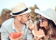 女人脚踏两只船的后果是什么？现在我应该选择谁？