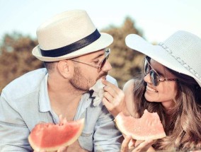 女人脚踏两只船的后果是什么？现在我应该选择谁？