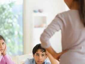 被父母溺爱长大的孩子会有哪些影响？如何平衡爱与教育？