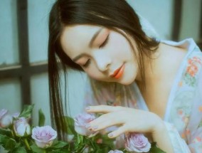 女人成熟才迷人——追寻内涵美的时尚（探讨女性成熟之美）