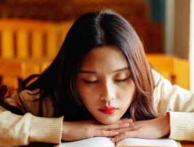 情侣感情变淡怎么办（如何唤醒感情，让爱情继续发酵）