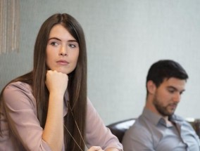 女人做什么才能挽回出轨的丈夫？有效策略和步骤是什么？