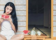 15条吸引男人的技巧（女性必看！掌握这些技巧让男人爱上你）