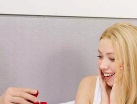 结婚后女人如何经营婚姻才能不迷失自己？婚后自我成长的策略是什么？