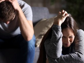 如何有效查出男人出轨（15种方法让你了解他是否真的忠诚）