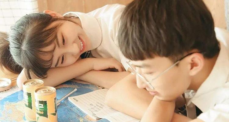 挽回失去的女友的三个有效方法（从沟通、改变和行动入手，抓住心理上的痛点，赢回她的爱）  第1张