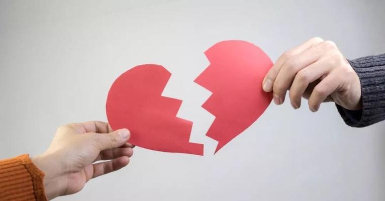 正确挽回爱情，何必一味地做？（掌握正确方法，把握时机，挽回爱情不用费力）  第1张