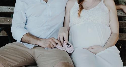 从内心开始挽回老婆离婚（以真诚和行动赢得信任和爱情）  第3张