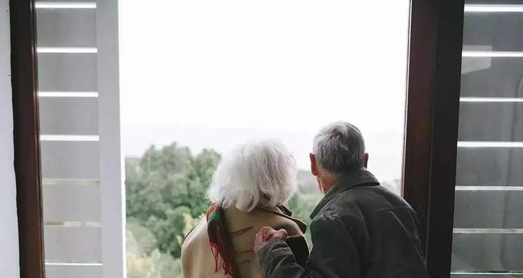8年夫妻和睦如初，让人羡慕（婚姻美满的秘诀与经验）  第3张
